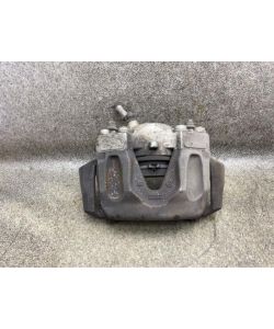 Bremssattel vorne links Bremsklötze Mercedes W212 E250 12.1964.139