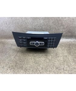 Radio A2049001813 CD-Player Navigation 136Tkm Mercedes W204 C180 14.1948.041