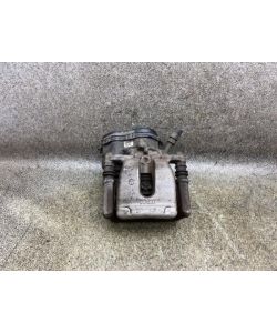 Bremssattel hinten links Bremsklötze 42Tkm Mercedes W176 15.1962.152