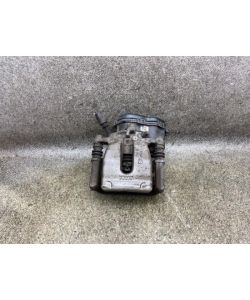 Bremssattel hinten rechts Bremsklötze 42Tkm Mercedes W176 15.1962.150