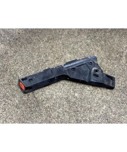 Halter Stoßstange vorne links 13238443 141Tkm Opel Insignia A 1.8 09.1889.160