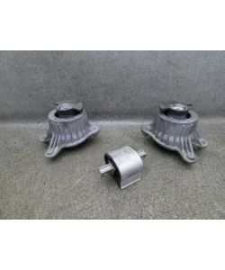Motorlager A2052400300 A2052400200 110Tkm Mercedes W205 C300 16.1827.201