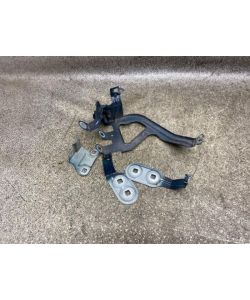 Halterung vorne Iinks Karosserie Halter Befestigung BMW F11 5er 530D 11.1949.204