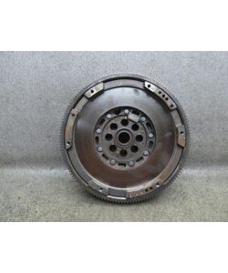 Schwungscheibe Valeo A2700300205 Schwungrad Mercedes W176 A180 13.1819.146
