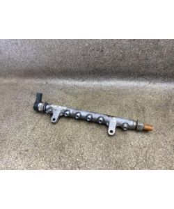 Einspritzleiste 03L130089A 182Tkm Audi Q5 8R 2.0 TDI 10.1961.188