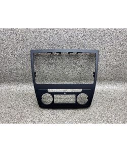 Blende Klimabedienteil 5L0858069 Rahmen Skoda Yeti 15.1975.021