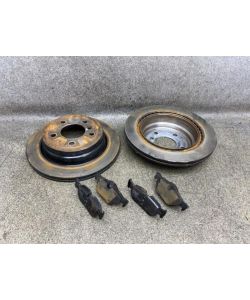Bremsscheiben 300mm hinten links / rechts Beläge BMW X1 E84 20D 11.1903.063