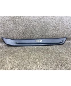 Einstiegsleiste vorne rechts 2990844 def BMW X1 E84 20D X-Drive 11.1903.059