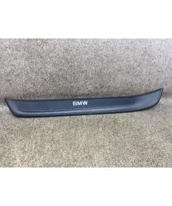 Einstiegsleiste vorne links 2990843 def BMW X1 E84 20D X-Drive 11.1903.058