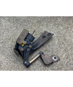 Höhensensor hinten 92180-3Z000 156Tkm Hyundai i40 1.7 CRDi 15.1859.153