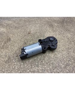 Stellmotor Anhängerkupplung 82148146-4007 141126B VW Passat B8 3C 15.1965.111