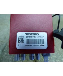Antennenverstärker 30679717 fuba 165Tkm Volvo XC70 2.4 D5 AWD 09.1726.088