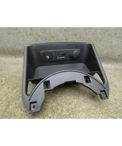 Ablagefach P OFF AUX iPod USB 12V 125Tkm Kia Sportage SL 2.0 CVVT 10.1727.024