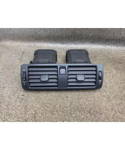 Luftdüse mitte 39863758 Lüftungsgitter 235Tkm Volvo C30 2.0 D3 11.1858.161