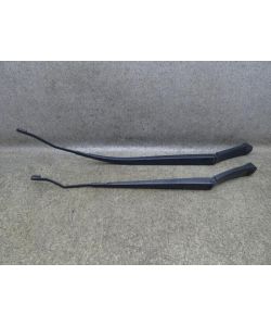 Scheibenwischerarm vorne links rechts 133Tkm Hyundai ix35 2.0 CRDI 12.1816.058