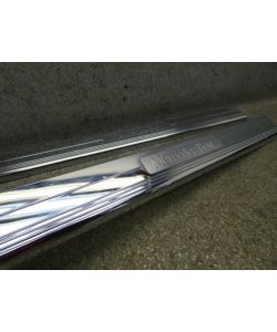 Einstiegsleiste A2196800235 vorne 212Tkm Mercedes W219 CLS 320 CDI 06.1710.076