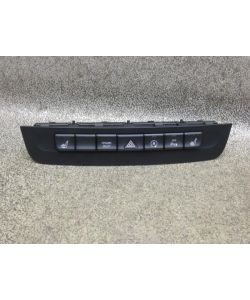 Schalterleiste A2469057302 Sitz Heizung PDC OFF Mercedes W117 CLA250 15.1823.016