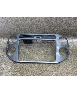 Blende Armaturenbrett 5N0858071E 71Tkm VW Tiguan 5N 2.0 TDI 16.1938.027