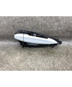 Türgriff außen vorne rechts Alpinweiß 3 300 75Tkm BMW 2er F45 218i 16.1937.068