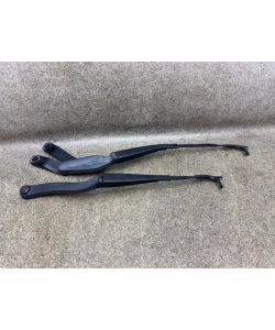 Scheibenwischerarm vorne A2188200444 A2188200044 Mercedes C218 CLS 12.1873.134