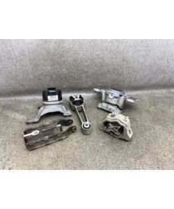 Motorlager 31262935 30671245 31316876 Volvo V70 III 2.0 D3 Facelift 14.1912.138