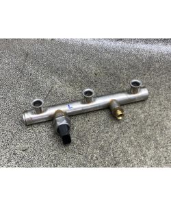 Einspritzleiste links 06E130089D Kraftstoffverteiler Audi A7 C7 4G 10.1896.220