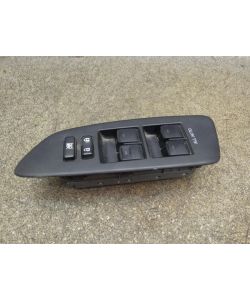 Fensterheberschalter vorne links 84040-02080 198Tkm Toyota Auris 1.6 10.1754.044