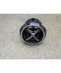 Luftdüse A2468304000 Lüftungsgitter 140Tkm Mercedes W246 B200  13.1835.028