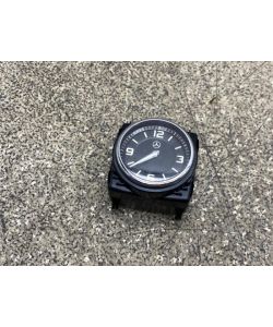 Analoguhr Armaturenbrett A2228270300 Mercedes W205 S205 C250 15.1935.075