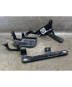 Halter vorne rechts Halterung Maserati Ghibli III M156 M157 15.1939.322