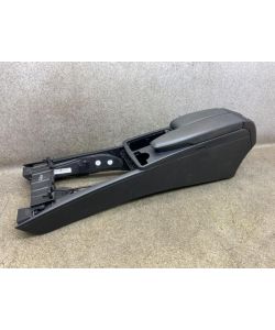Mittelkonsole Armlehne A2046800150 144Tkm Mercedes W204 C200 11.1865.054