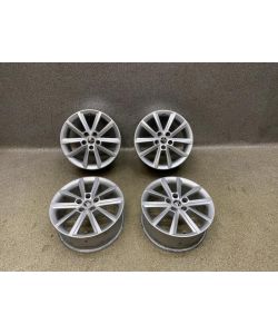 Alufelgen 5E0601025E 7J 17 H2 ET49 Felgen def Skoda Octavia III 3 5E 16.1898.172