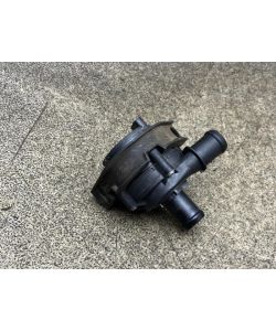 Zusatzwasserpumpe 5Q0965567 86Tkm Skoda Octavia III 3 5E 1.4 TSI 16.1898.098