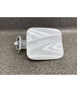 Tankklappe Tankdeckel Creamy White YAC Hyundai H-1 Travel Starex 12.1977.136