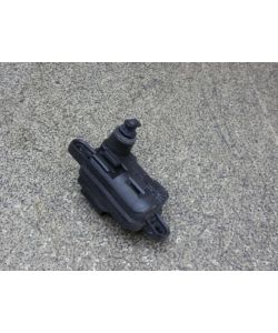 Stellmotor Tankklappe Öffner 510810773 180Tkm VW Passat B8 2.0 TDI 15.1826.009