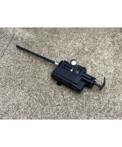 Stellmotor Tankklappe 8200312600 Renault Grand Scenic III JZ 13.1941.068