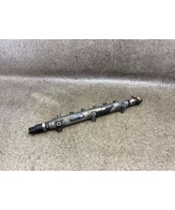 Einspritzleiste 8658252 Rail Volvo V70 II 2.4 D Kombi 04.1924.109