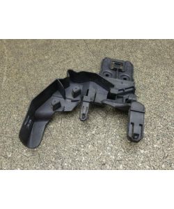 Halter VR vorne rechts A2057230414 110Tkm Mercedes W205 C300 T AMG 16.1827.098
