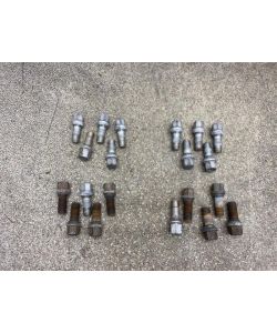Radschrauben Satz 20x Radbolzen 295Tkm Mercedes C218 W218 CLS 350 12.1873.003