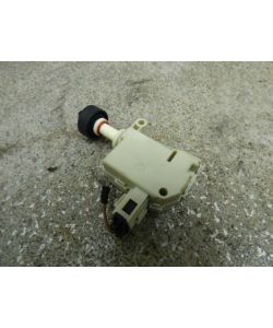 Stellmotor 3B0959782A ZV Tankklappe 194Tkm Audi A6 4F 2.8 FSI 07.1510.012