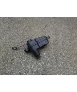 Stellmotor Tankklappe 8V0862159 97Tkm VW Touran II 5T 1.2 TSI 15.1848.165