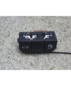 Schalter Tankklappe Heckklappe Öffner 96661584XT Peugeot 508 2.0 HDI 11.1798.029