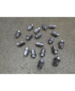 Radmuttern 18X Radschrauben 94Tkm Toyota Land Cruiser 2.8D J15 17.1780.123