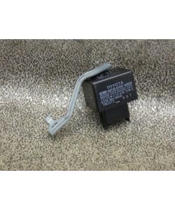 Steuergerät 81980-60130 Blinker Relais 94Tkm Toyota Land Cruiser J15 17.1780.122