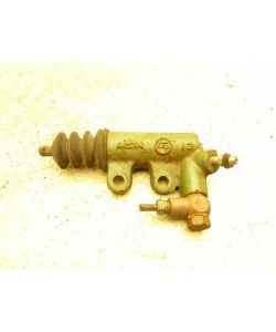 Kupplungsnehmerzylinder 133Tkm Toyota Yaris Verso 1.3 P2 TY.05.813.023