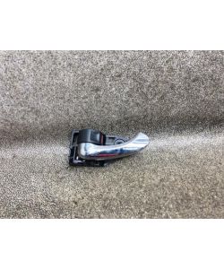Türgriff innen vorne links 131Tkm Toyota RAV4 III 3 XA3 06.1915.012