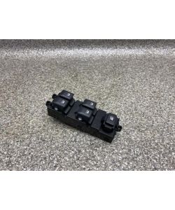 Fensterheberschalter vorne links 93570-A2000 104Tkm Kia Ceed II JD 13.1984.087