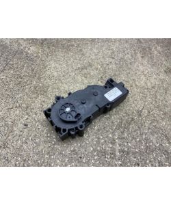 Stellmotor Heckklappenschloss A2047500060 204Tkm Mercedes W212 E250 12.1964.001