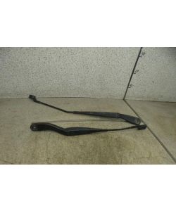 Scheibenwischerarm V vorne 8623159 8623160 257Tkm Volvo V50 2.4 D5 07.1591.107