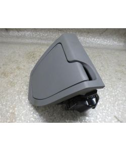 Becherhalter R rechts 68430JG00A 173Tkm Nissan X-Trail T31 2.0 dCi 08.1456.081